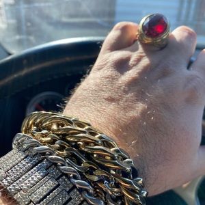 Meet your Posher, Jean